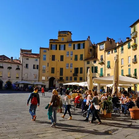 Tuscany ヴィアレッジョ